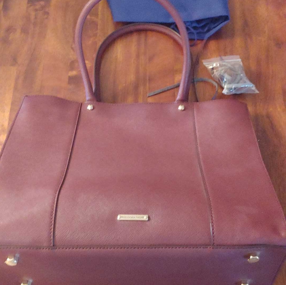 Brand new Rebecca minkoff burgundy bag.